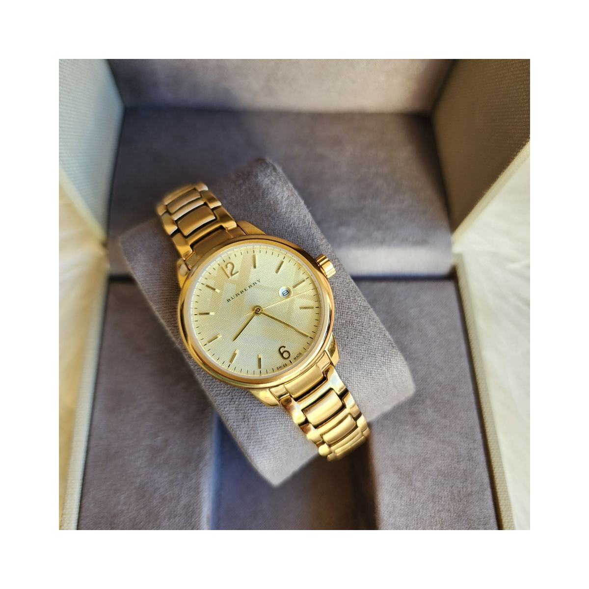 Burberry Women's Classic Round Gold Stainless-Steel Watch