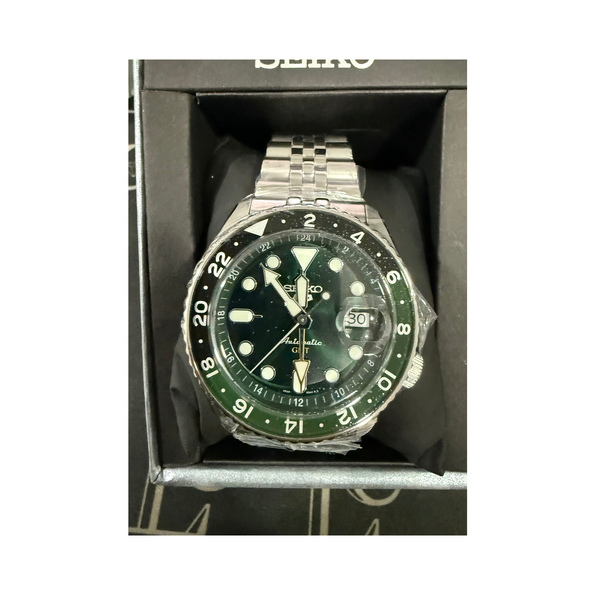 Seiko 5 Sports Automatic GMT Green Dial SSK035