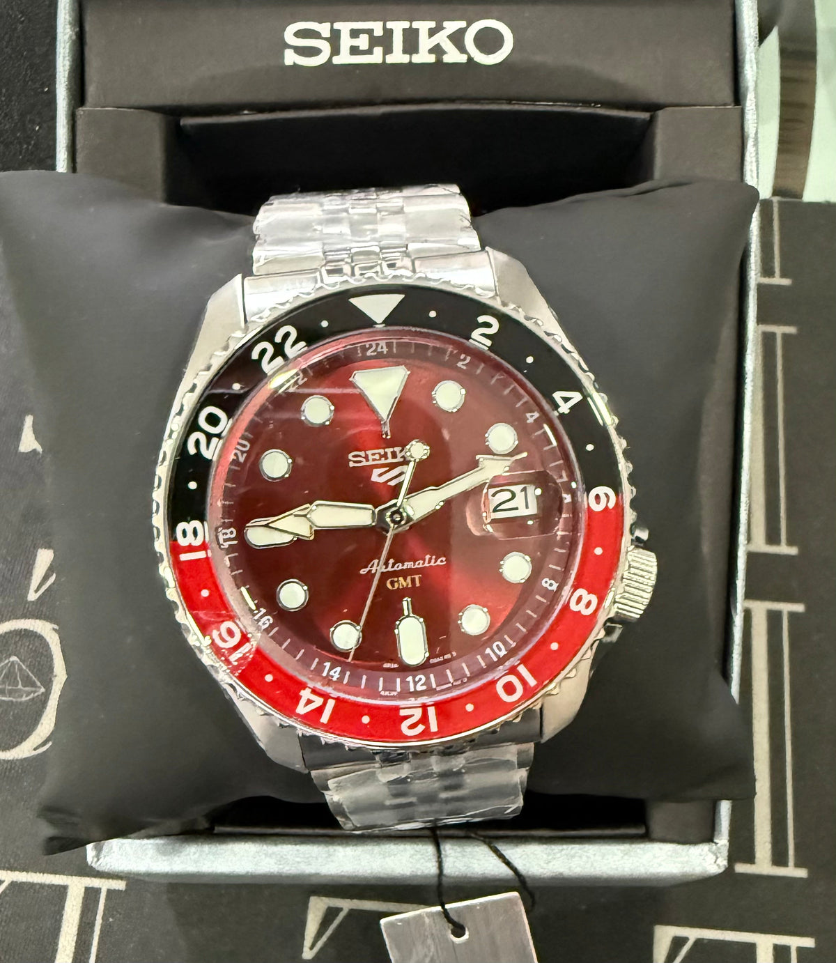 Seiko 5 Sports Automatic GMT Passion Red Limited Edition 1000pcs Watch SSK031K1