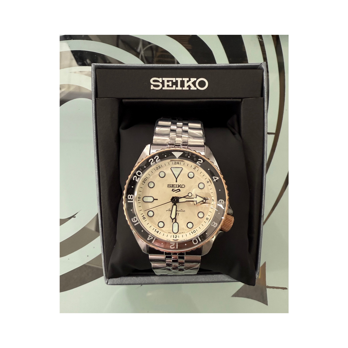 SEIKO Men Analogue Cream Dial Silver Band 5 Sports GMT Asian Limited Edition Mechanical Watch - SSK046K1