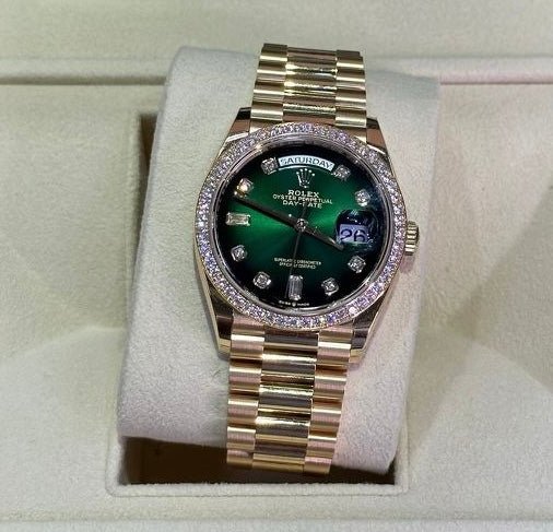 Rolex Oyster Perpetual Day - Date 36 in 18 kt Yellow Gold Men's Watch - Lc Watches